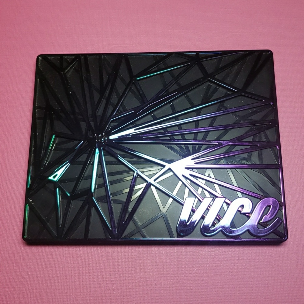Urban Decay Vice eyeshadow palette